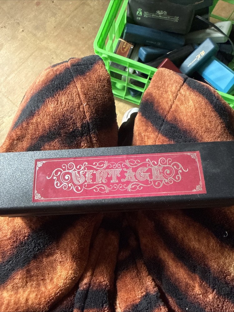 Vintage Kong Cheng Harmonica