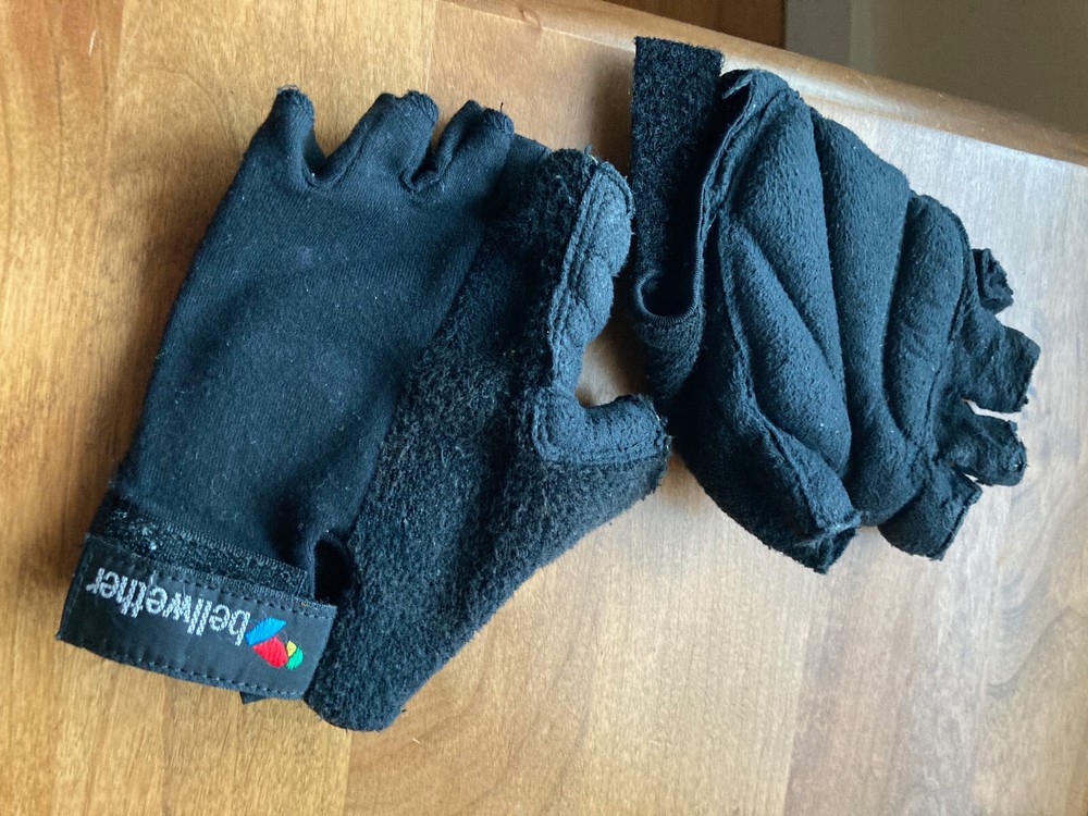 Bellwether Cycling Gloves, Black, Small, great condition