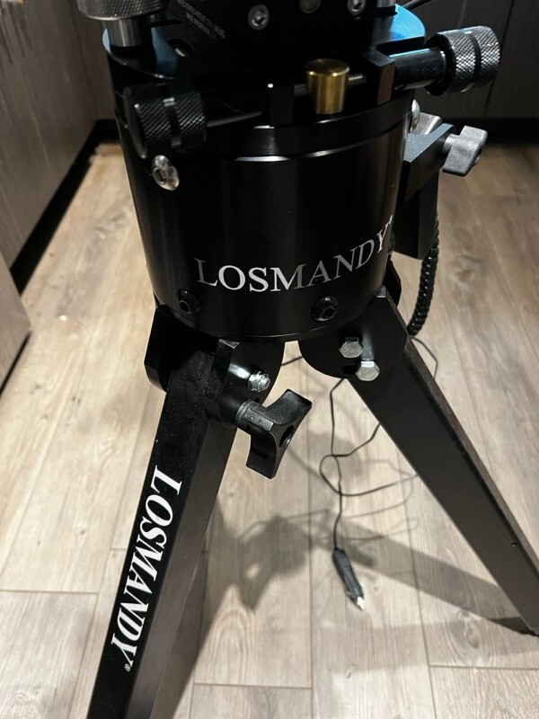 Losmandy GM811G Mount and Tripod with Gemini 2 controller