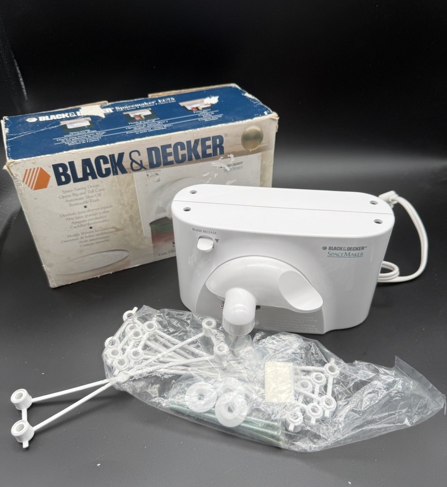 New in Box Black & Decker Space Maker Canopener EC 75