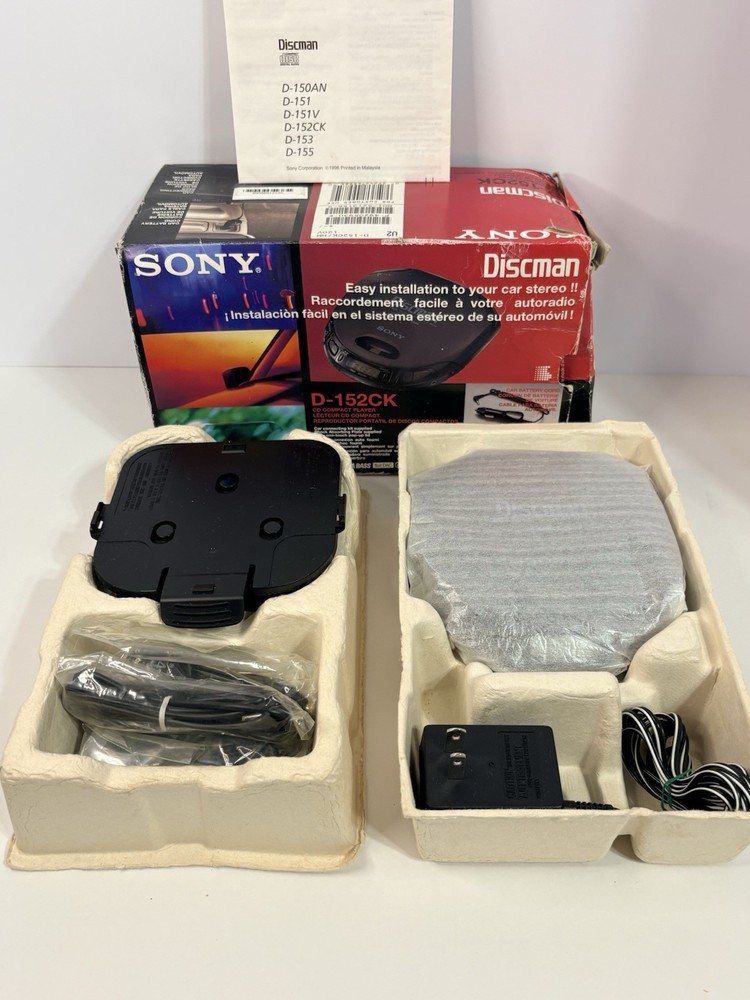 Sony D-152CK Portable CD Player With Accessories