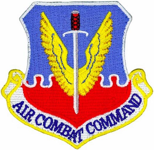 AUTHENTIC AIR FORCE - AIR COMBAT COMMAND - USAF PATCH on Hook & Loop - MINT