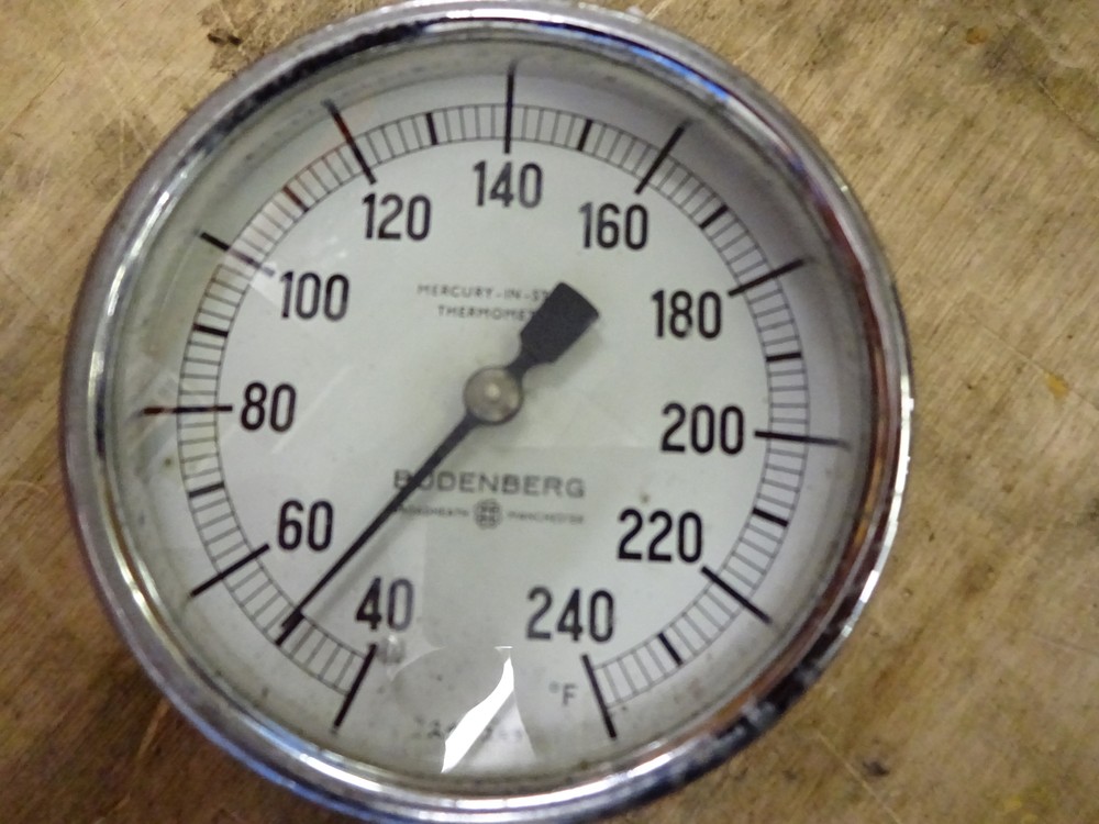 Budenberg 240F temperature gauge
