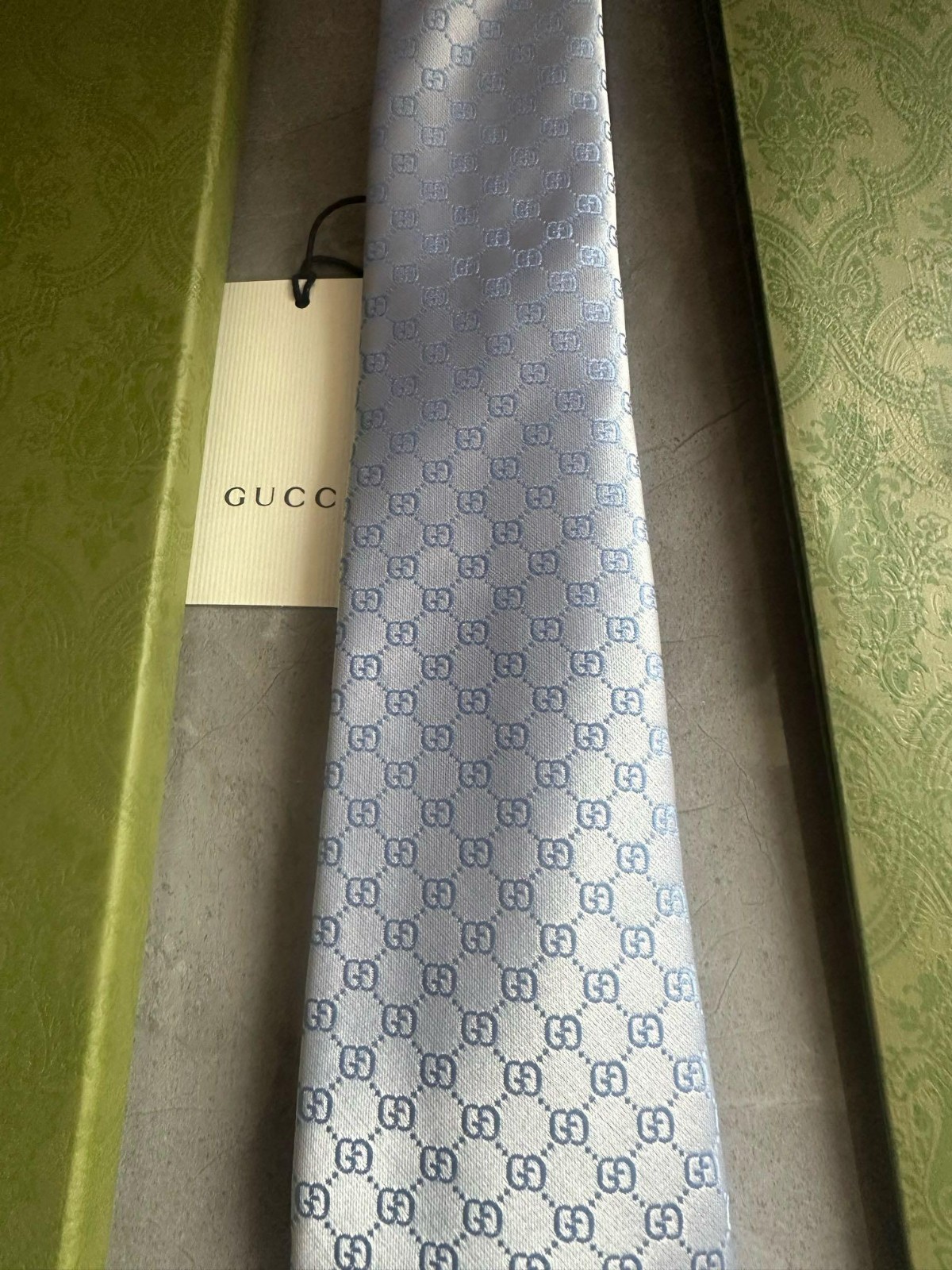 Gucci Tie Mens 100% Silk Silver GG interlocking pattern logo Full Packaging
