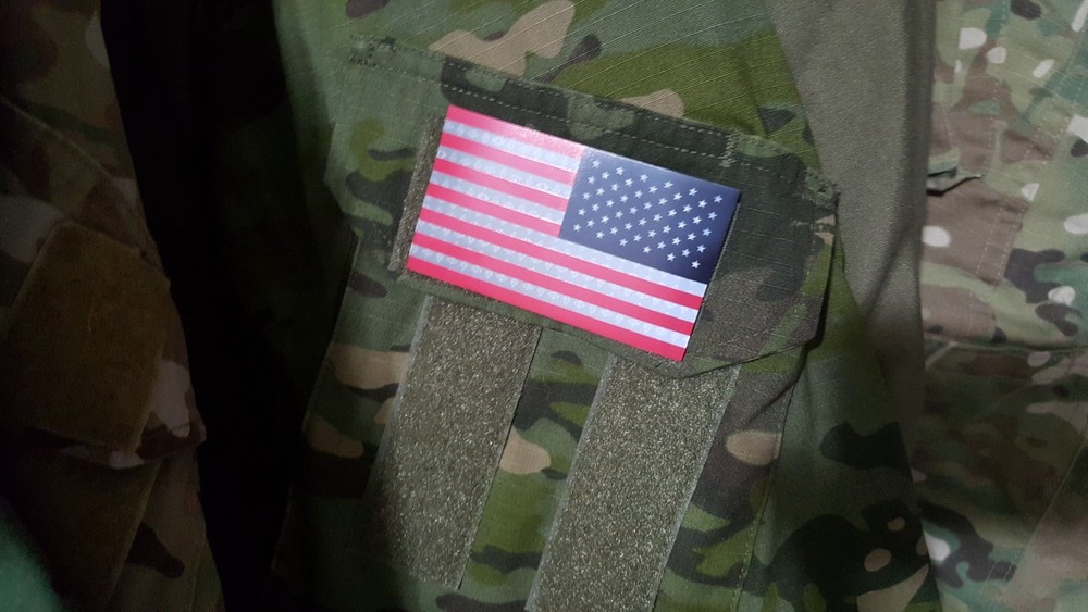 US IR COLOR FLAG PATCH RIGHT FACING HOOK BACKED SFLCS SOFLCS NAVY SEALS