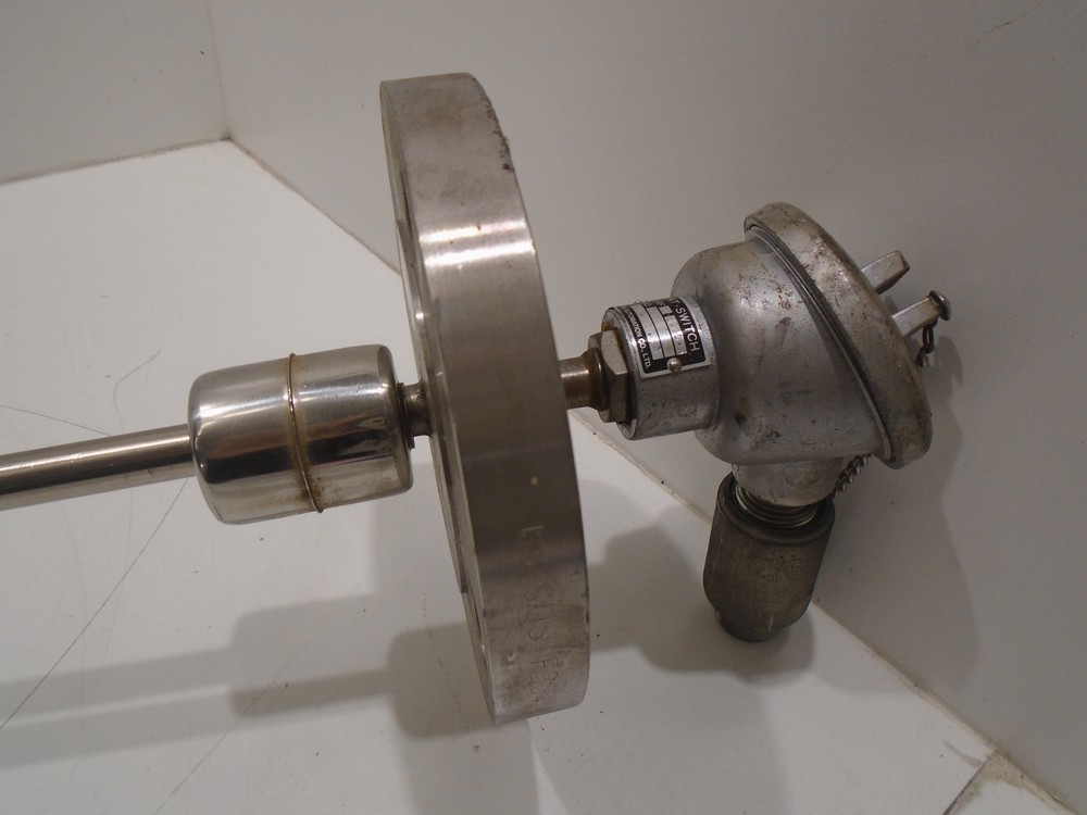 NIPPON RF2-1800.4 FLOAT SWITCH LEVEL SENSOR 39" PROBE