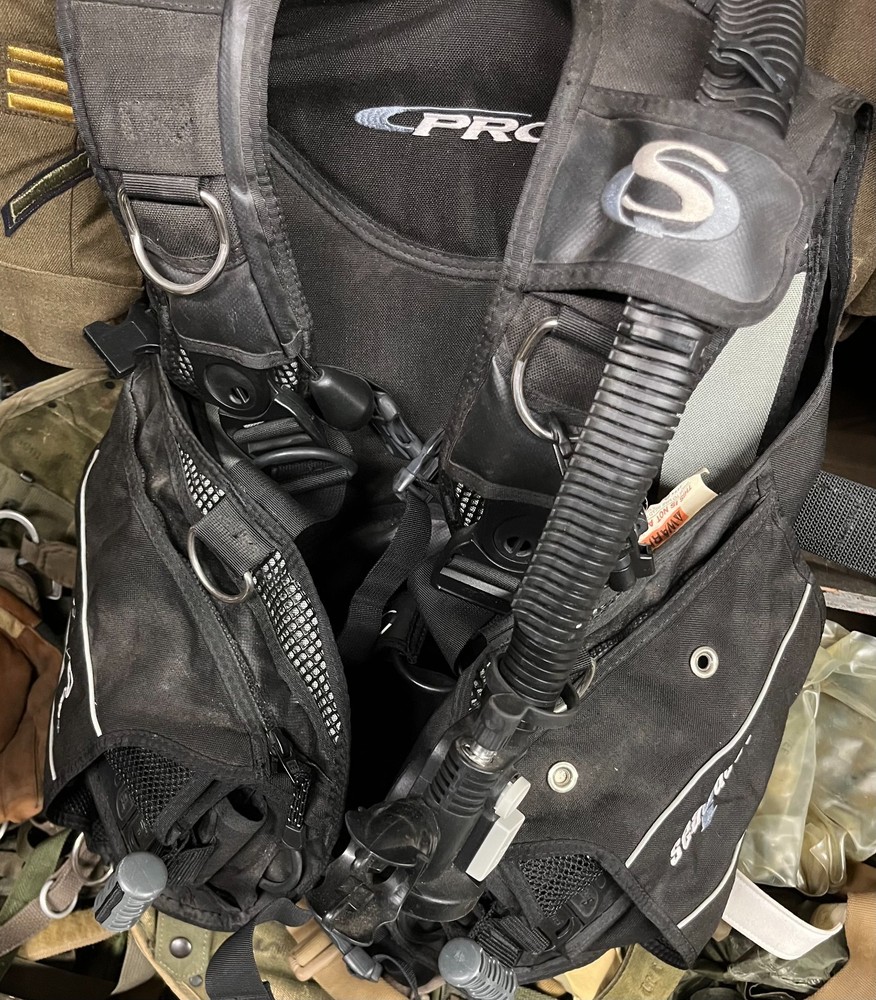 SeaQuest Pro QD scuba diving buoyancy control device (BCD). 