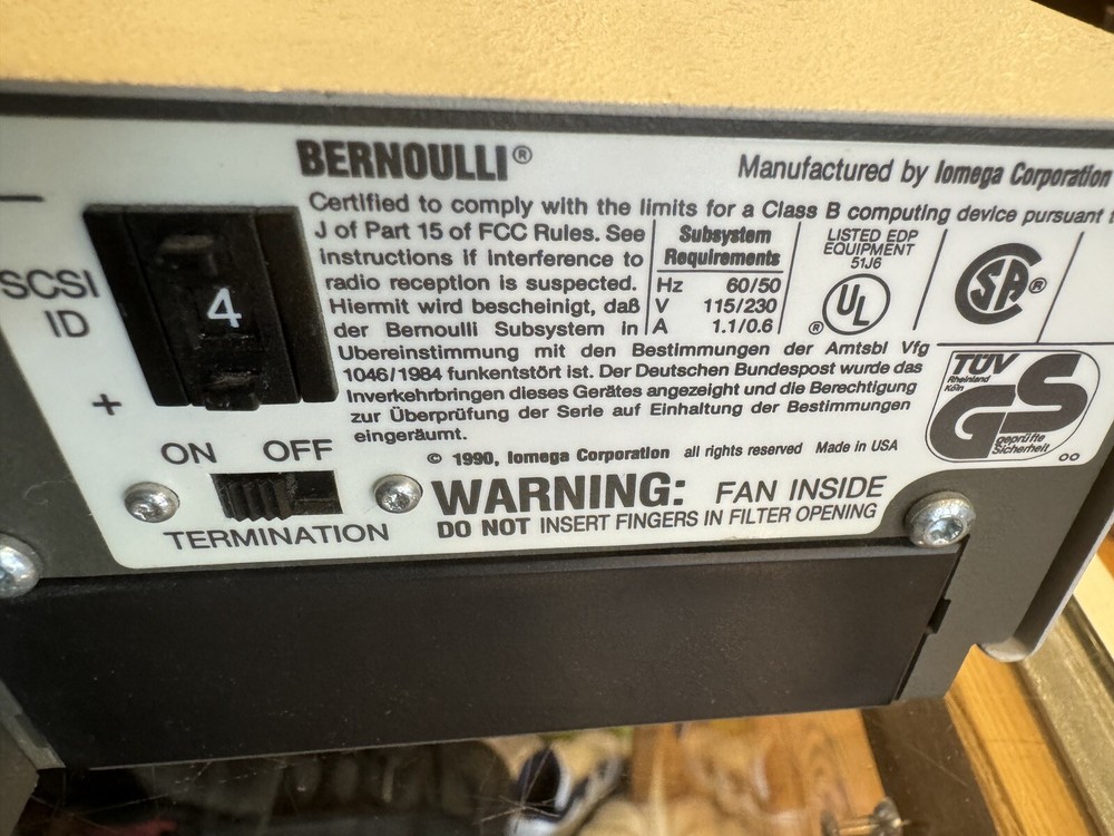 0979) B290X-UNI BERNOULLI DUAL 90MB EXTERNAL DRIVE