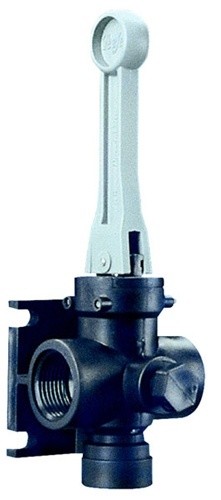 AA6B TeeJet Manual Control Valve