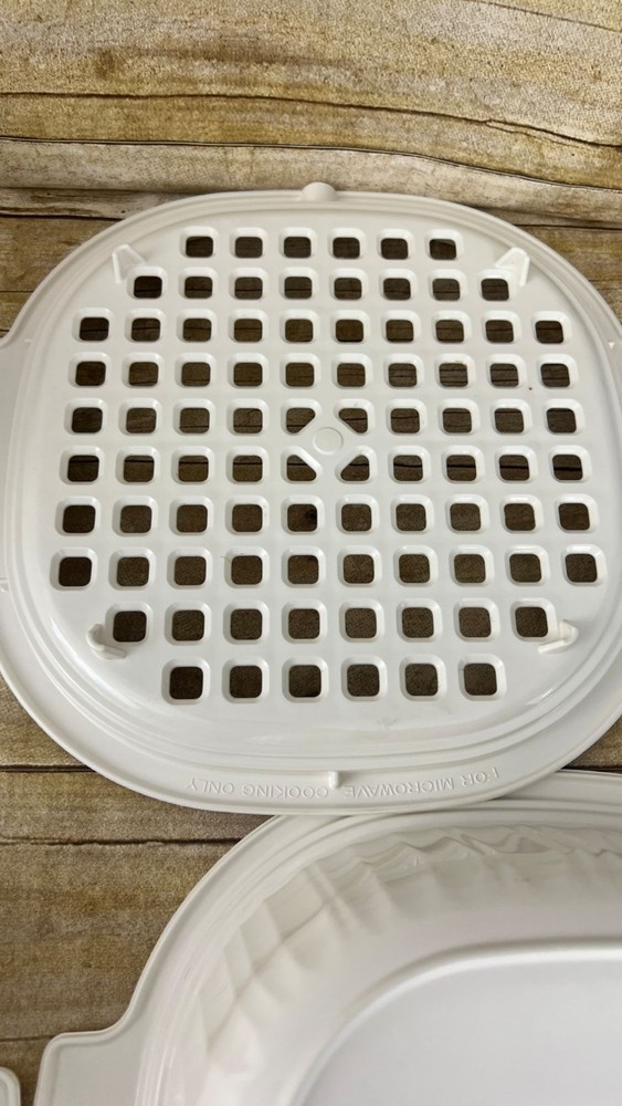 Rubbermaid Microwave Cookware 8 Piece Set Tan Space Saving Stackable Vintage