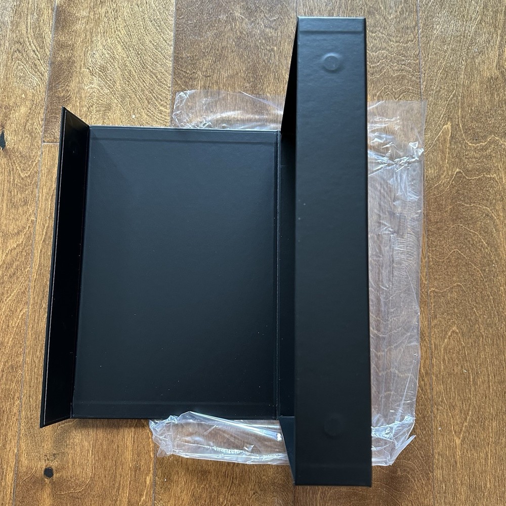 Bulk 20 Count Large Magnetic Gift Boxes (2 DAMAGED) - Backbone Trail Black