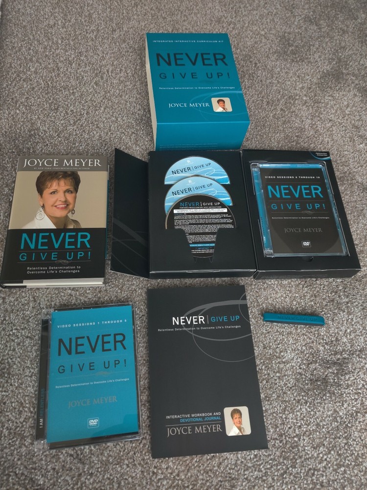Never Give Up Curriculum Kit By Joyce Meyer  CD/ Book set