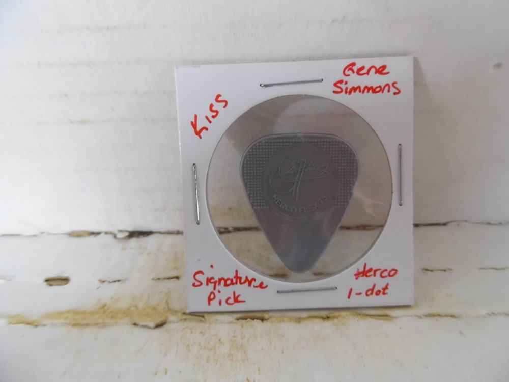 KISS "GENE SIMMONS" HERCO 1~DOT GUITAR PICK~READ DESCRIPTION #15~14