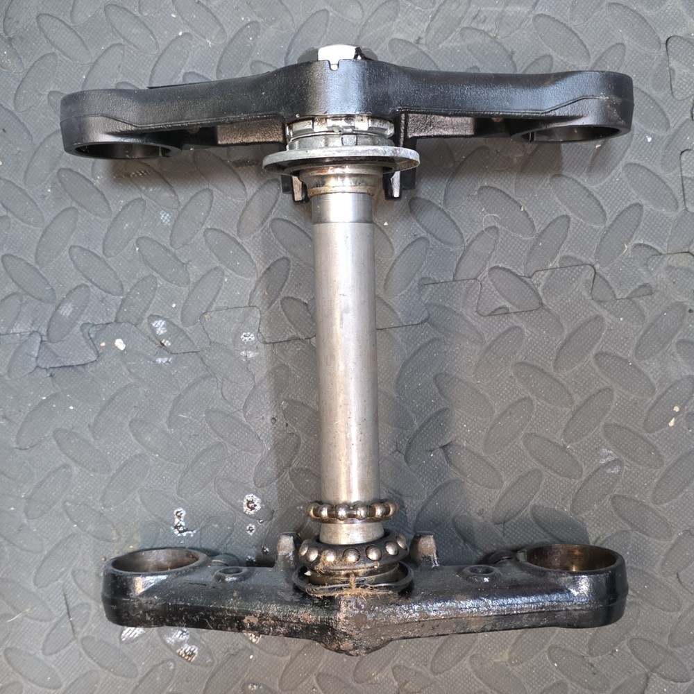 Honda CBR600F4i Steering Stem Yokes 2001