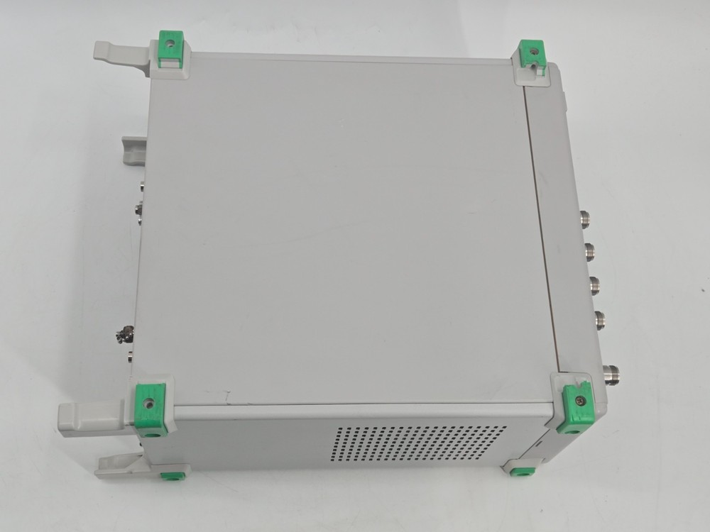 Anritsu MT8860B Bluetooth Test Set Used + cable