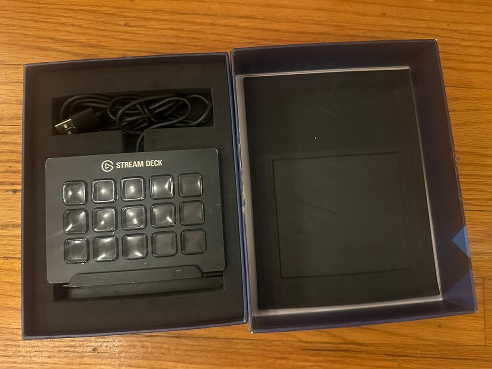 Elgato Stream Deck Live Content Creation Controller Black 15 Keys Open Box Mk2