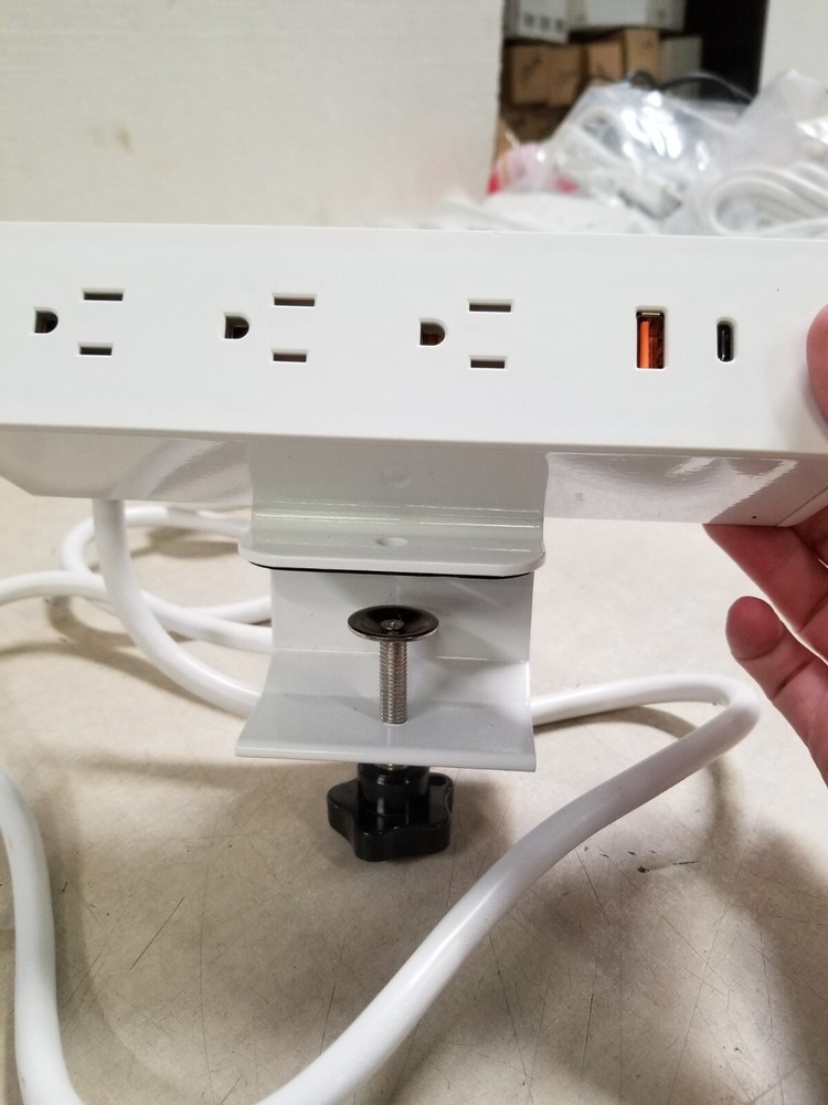 Omni Desktop Power Module 3 Duplex 1 USB Edge Clamp White