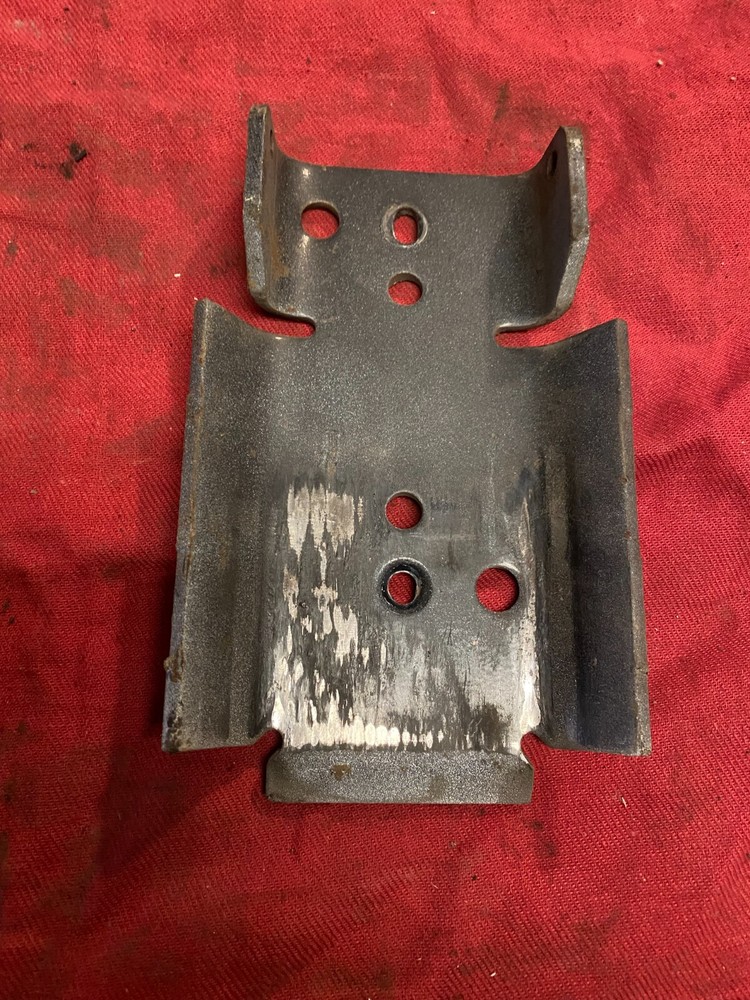MACK CXU613 HOOD REST SUPPORT BRACKET
