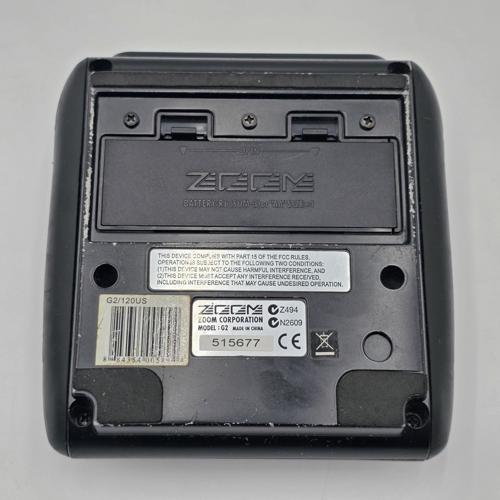 ZOOM G2 Guitar Effects Electric Guitar Multi-Effect Pedal used