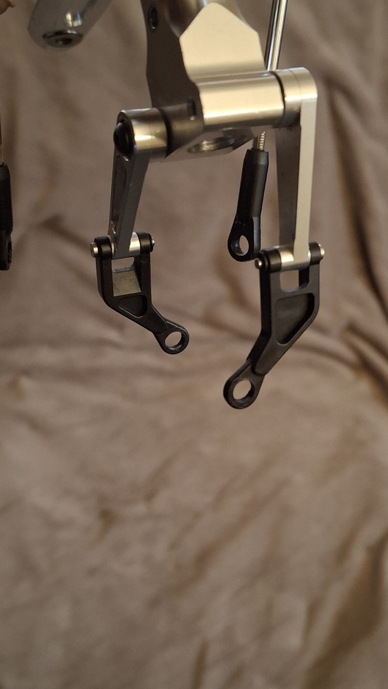 Thunder Tiger Raptor E600fbl Head Unit (Read description)