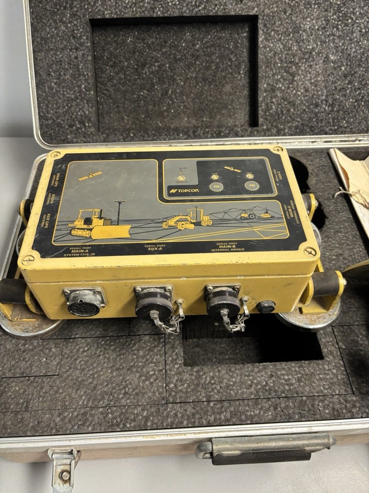 Topcon 9901 Machine Control Box & Pg-a3 Antenna