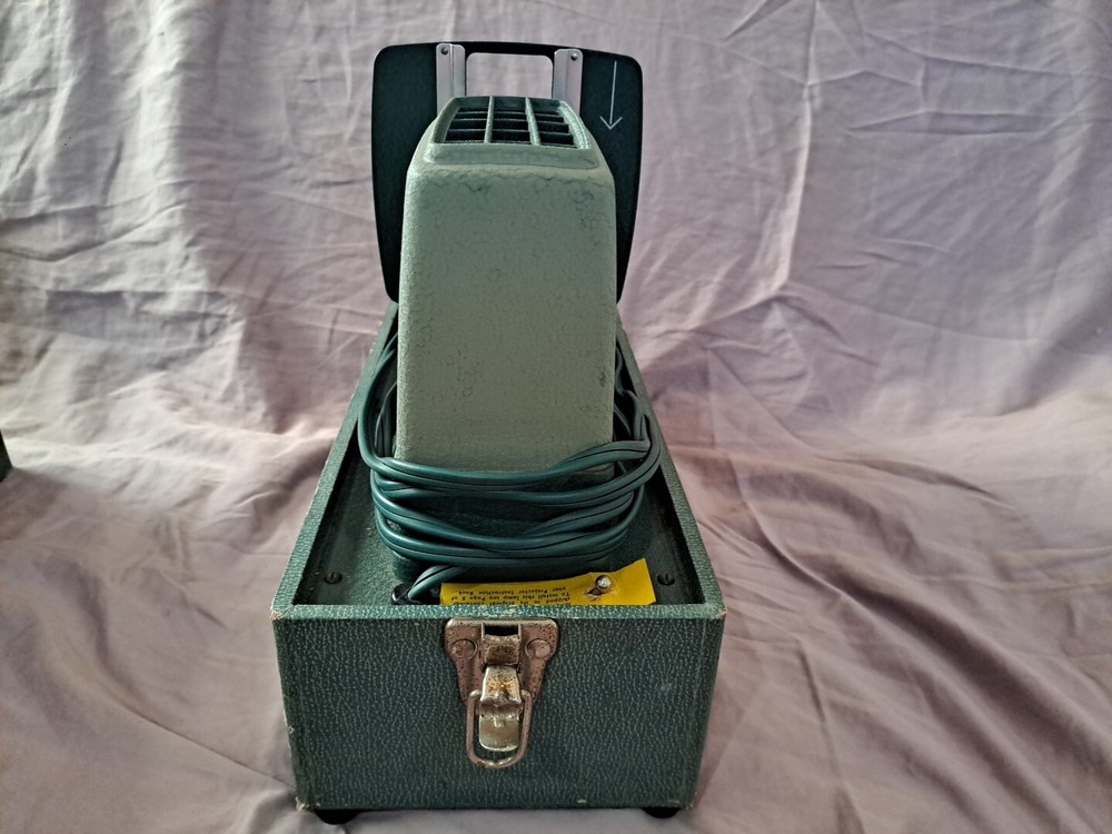 Vintage Argus 300 Automatic Slide Projector with Case