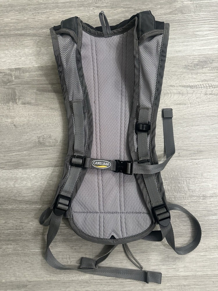 CAMELBAK Classic Hydration Pack Zippered Pocket/Hiking Backpack-No Bladder