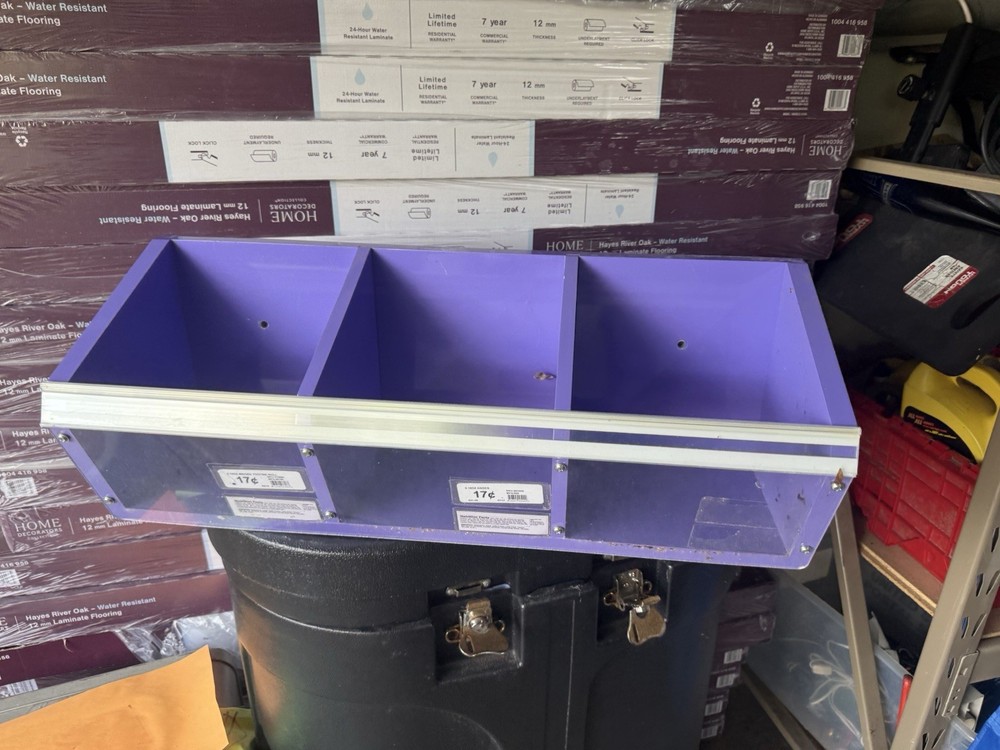 store display shelf container wall mounting clear front open Hanging Container