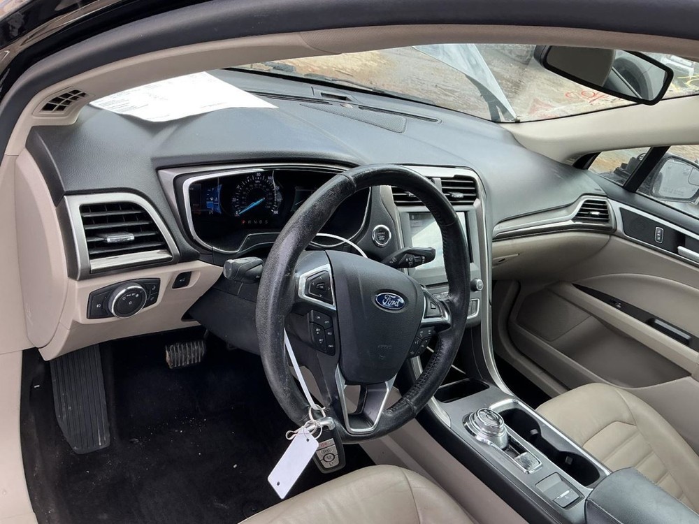 Fuse Box Engine Without Rain Sensor Fits 17-20 FUSION 4945012