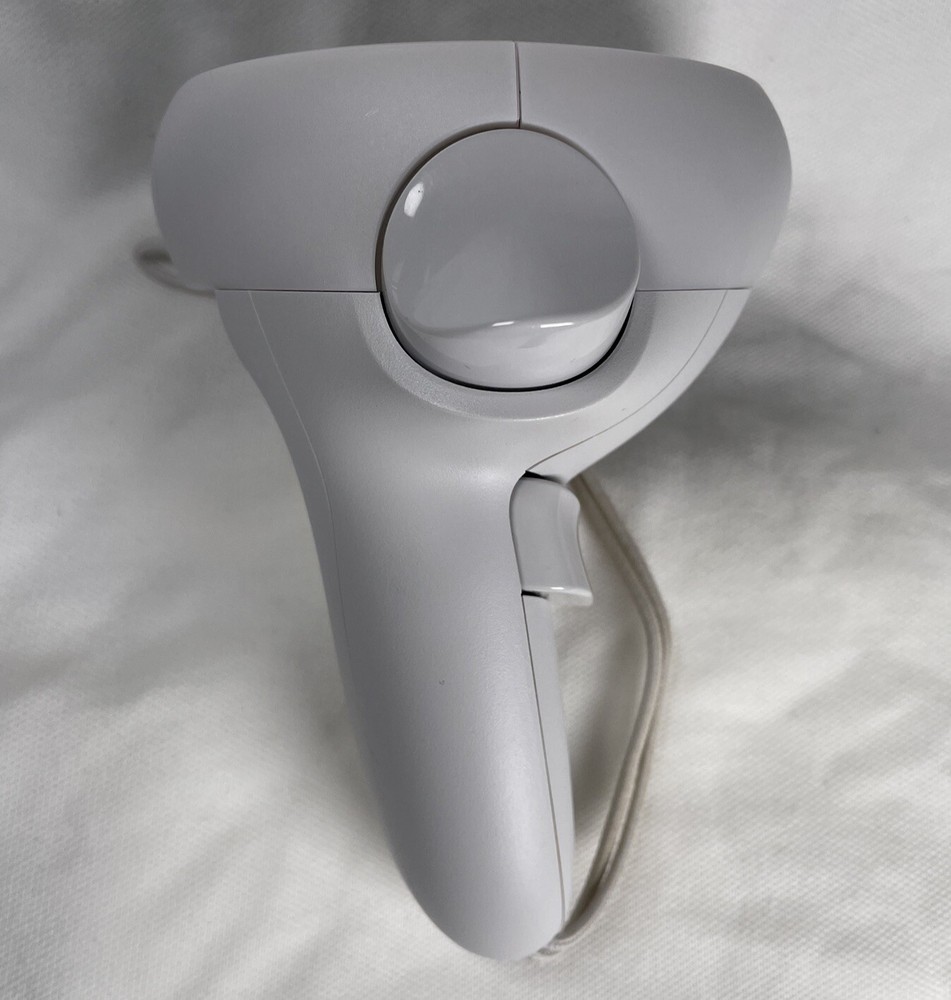 Genuine Oculus Quest 2 Controller - (Right Only)