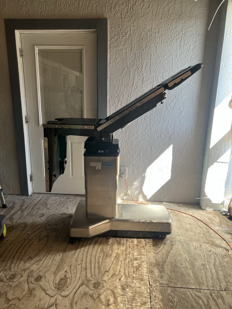 STERIS AMSCO 3085 SP Surgical Operating Table – Fully Functional