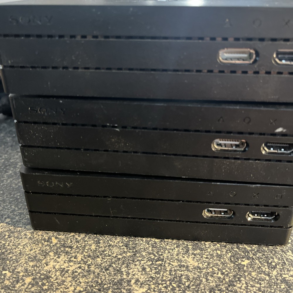 Sony VR Processor Unit For PS4 Lot Untested