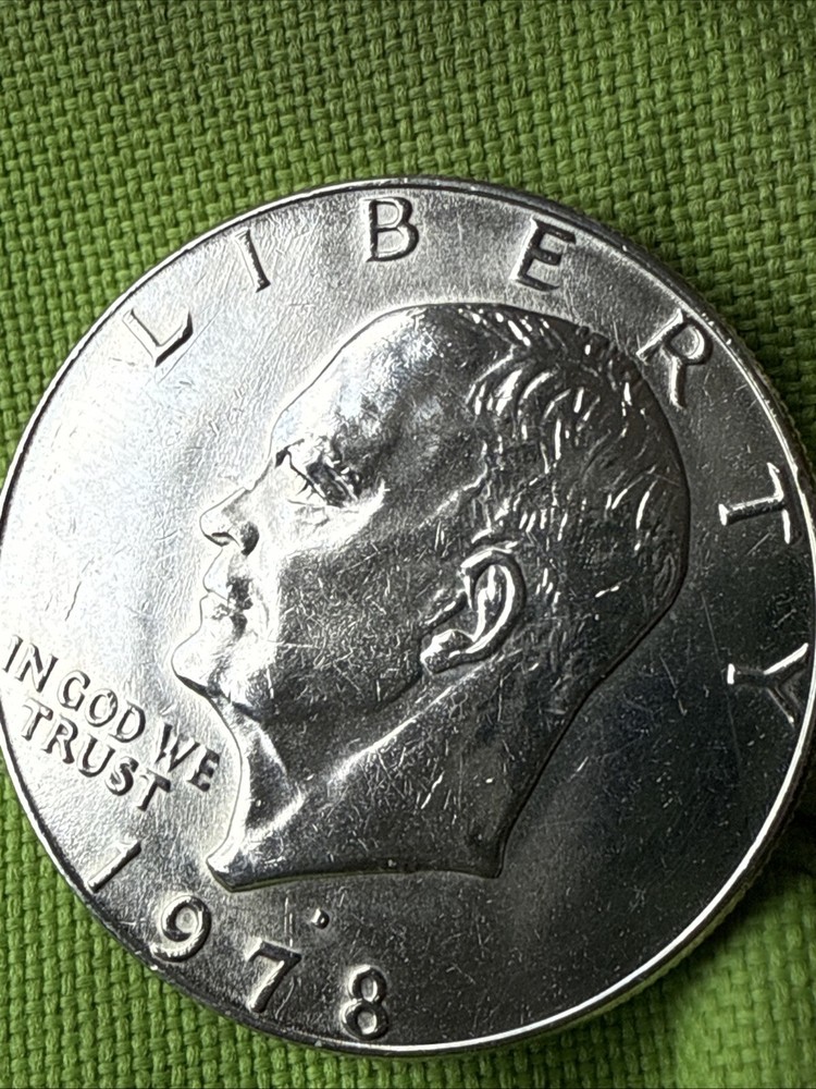 1978 D Eisenhower Ike Dollar Coin  $1