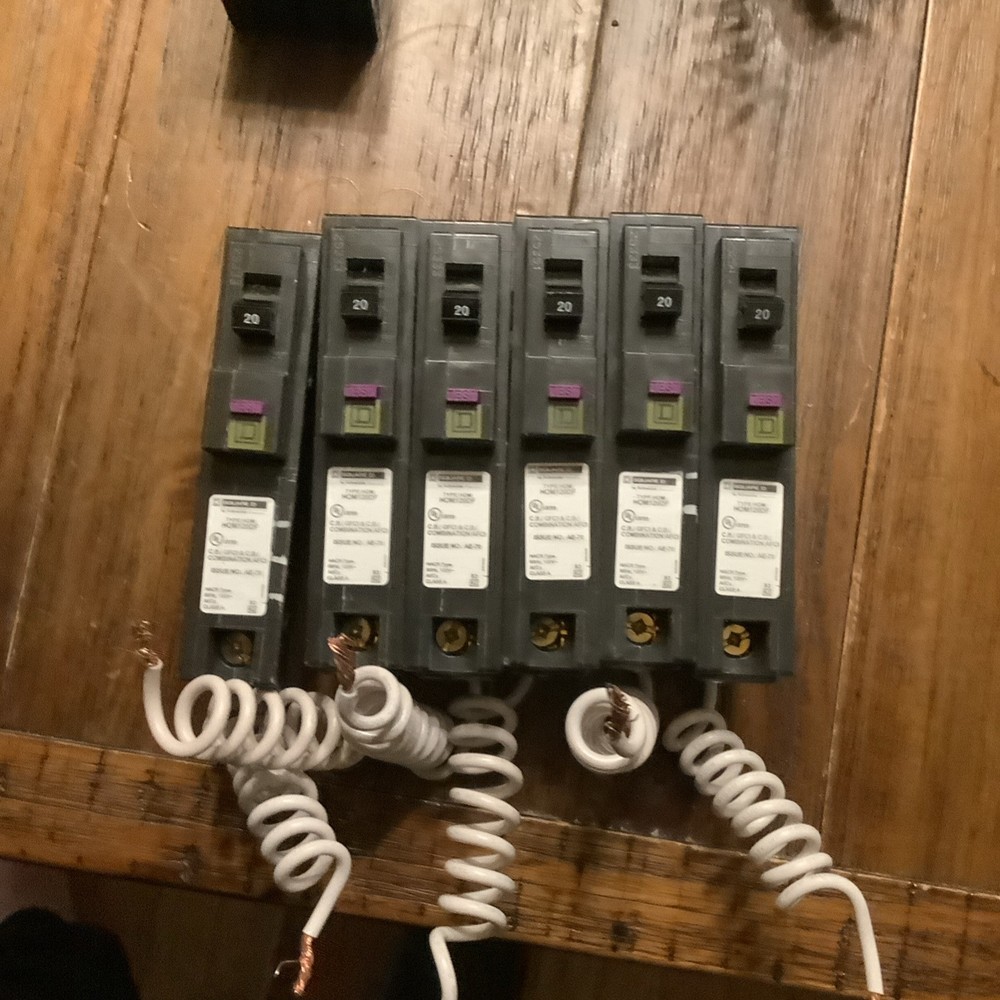 Square d hom120df 20A dual function circuit breakers