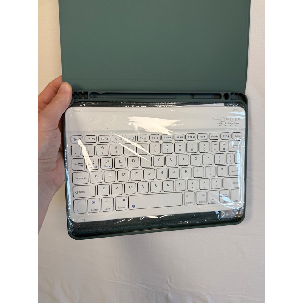 iPad 9th gen Wireless Bluetooth Keyboard Case for iPad Green Folio Protective