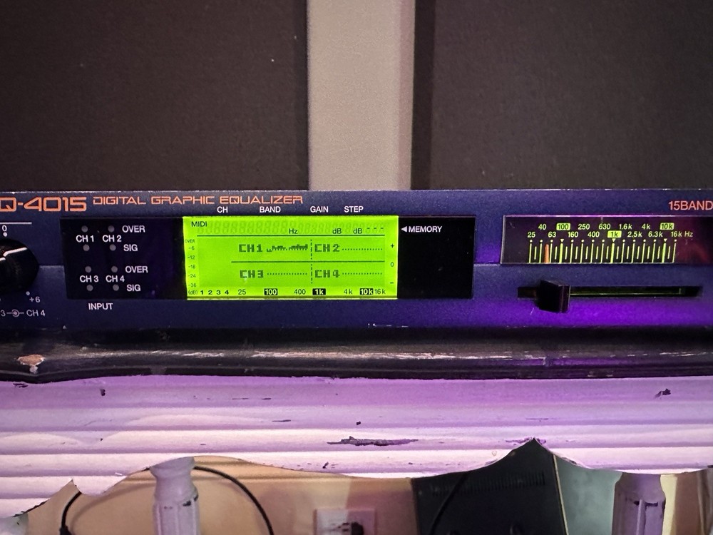 Roland SRQ-4015