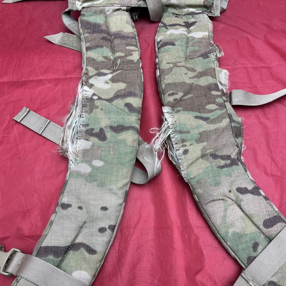 US Army MOLLE II Large Rucksack Shoulder Straps (FRAME) OCP / Multicam