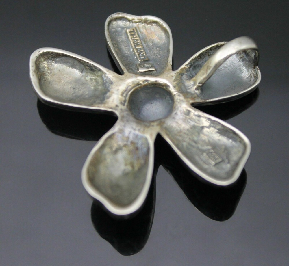 AUTHENTIC SILPADA GORGEOUS TEXTURED FLOWER SOLID STERLING SILVER PENDANT