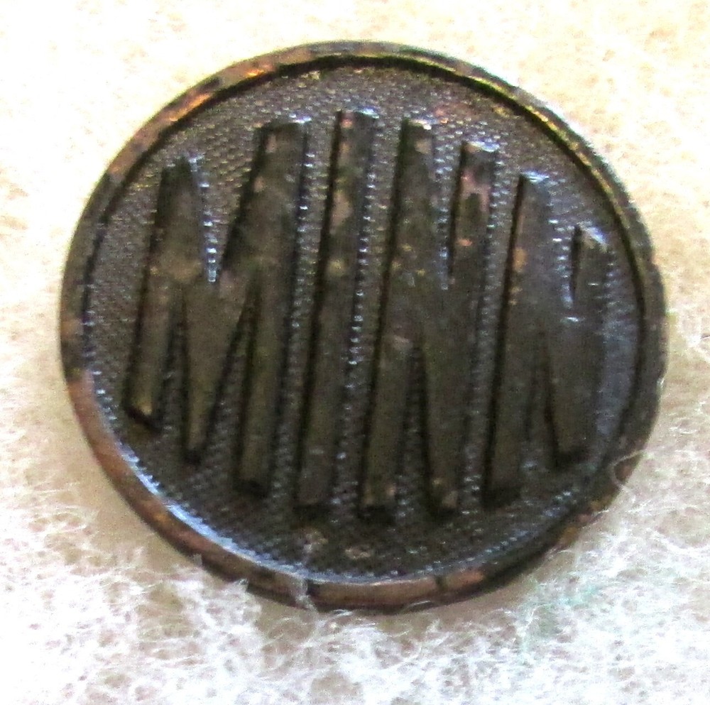 WW1 US Army MINN (Minnesota) State Collar Disc with nut