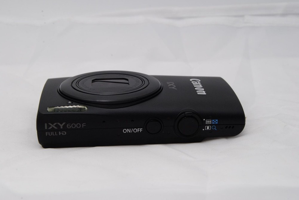 Canon IXY600F Digital Camera Black Excellent Condition Tested Functionality