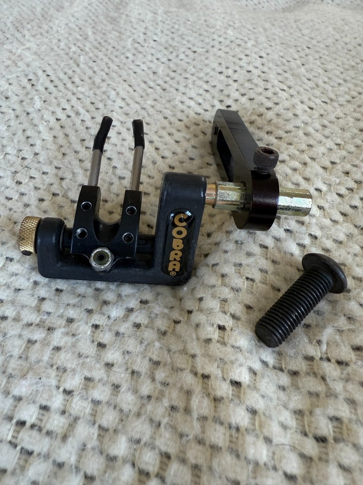 Cobra Dual Prong Flipper Rest
