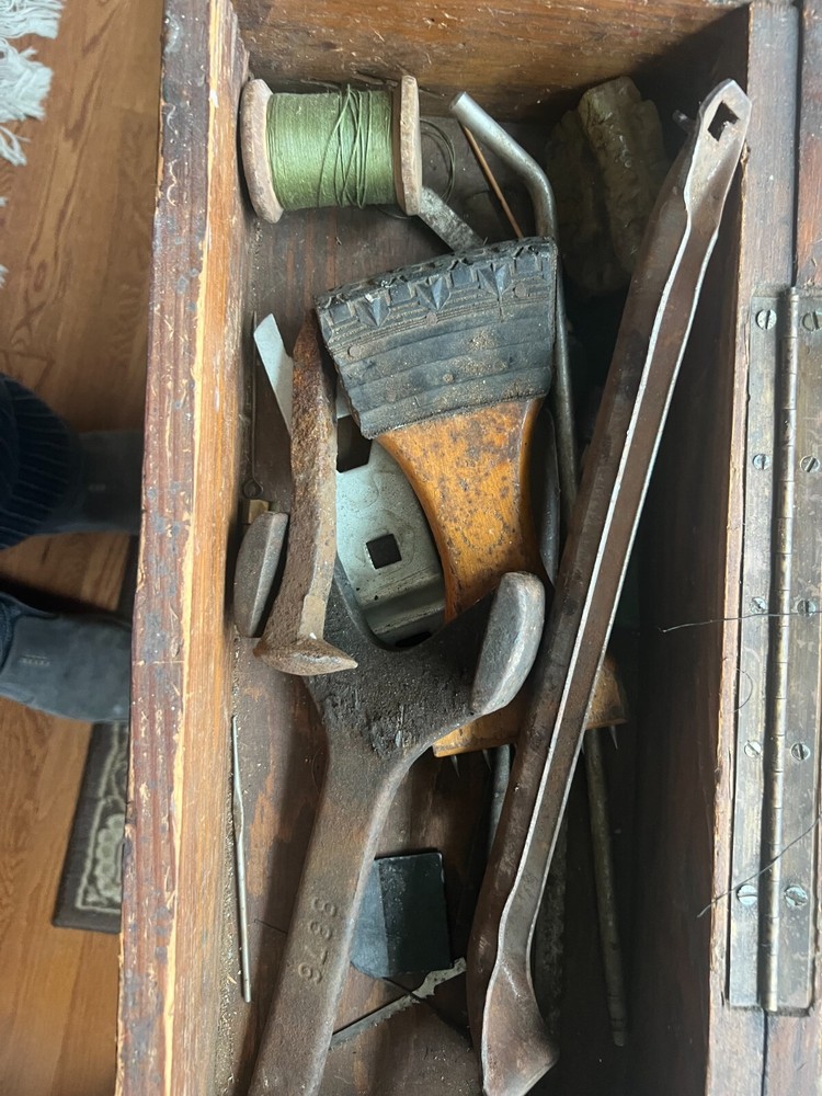 VINTAGE UPHOLSTERER TOOL BOX CIRCA 1930