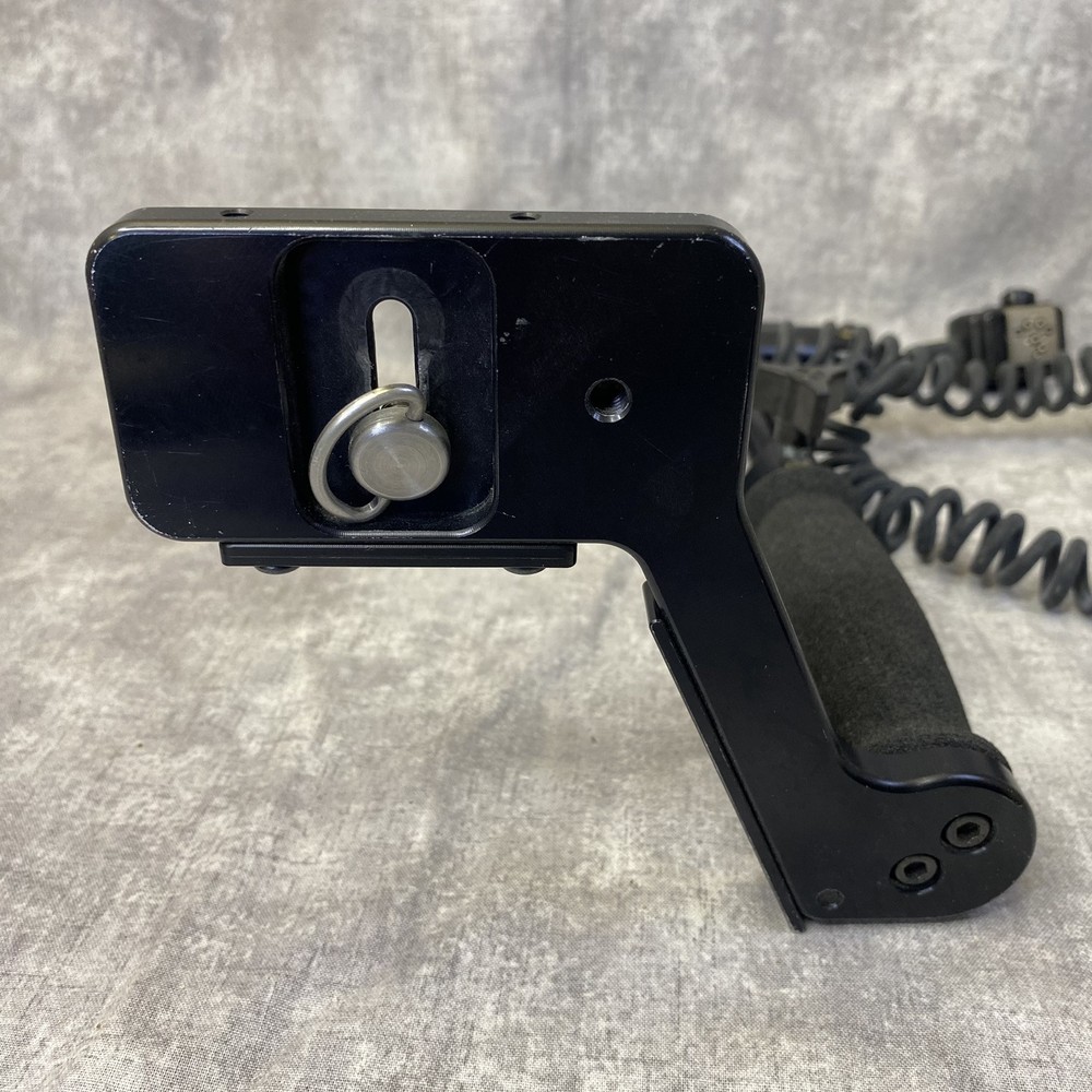Custom Brackets CB Junior Flash Rotating Bracket Kit With Removable Nikon Cord