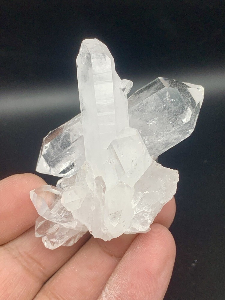 394 Carats Clear Quartz Cluster Specimen.