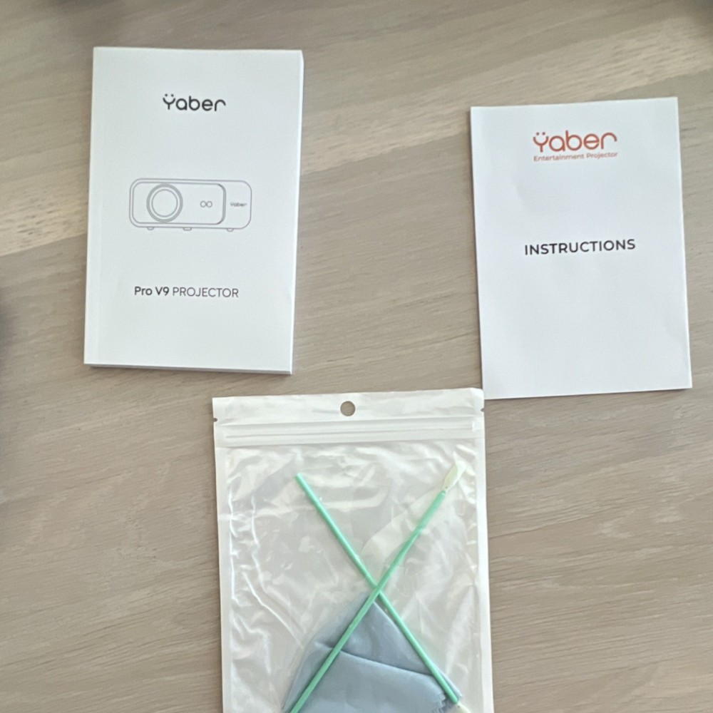 Yaber Pro V9 Desktop Projector Gray Black HDMI USB with Remote Bag Cables