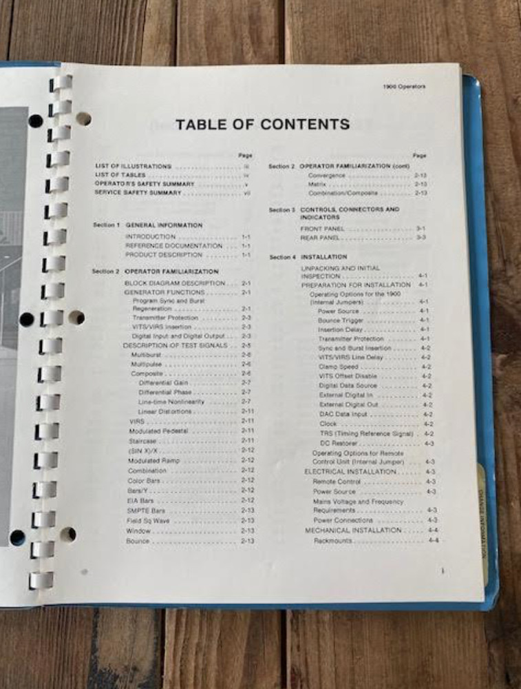 Tektronix 1900 Digital Generator - Operators Manual