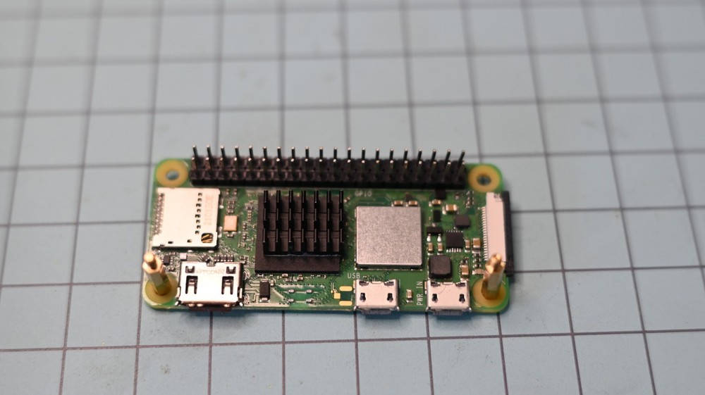 Raspberry Pi Zero 2 W w/ Waveshare Hub HAT – Soldered, Plug-and-Play
