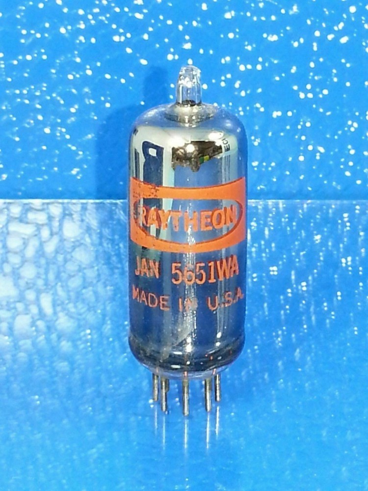 RAYTHEON 5651  tube quantity (1) mil spec