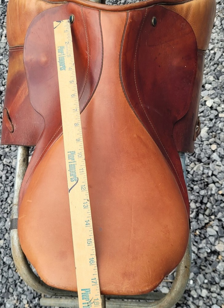 Stubben "Edelweiss" 17.5" Saddle