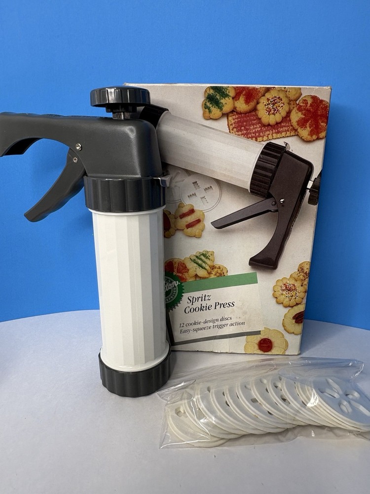Wilton Spritz Cookie Press With 12 Disc Design Large Barrel Easy Squeeze Trigger